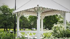 Lusthus i Svanholmsparken